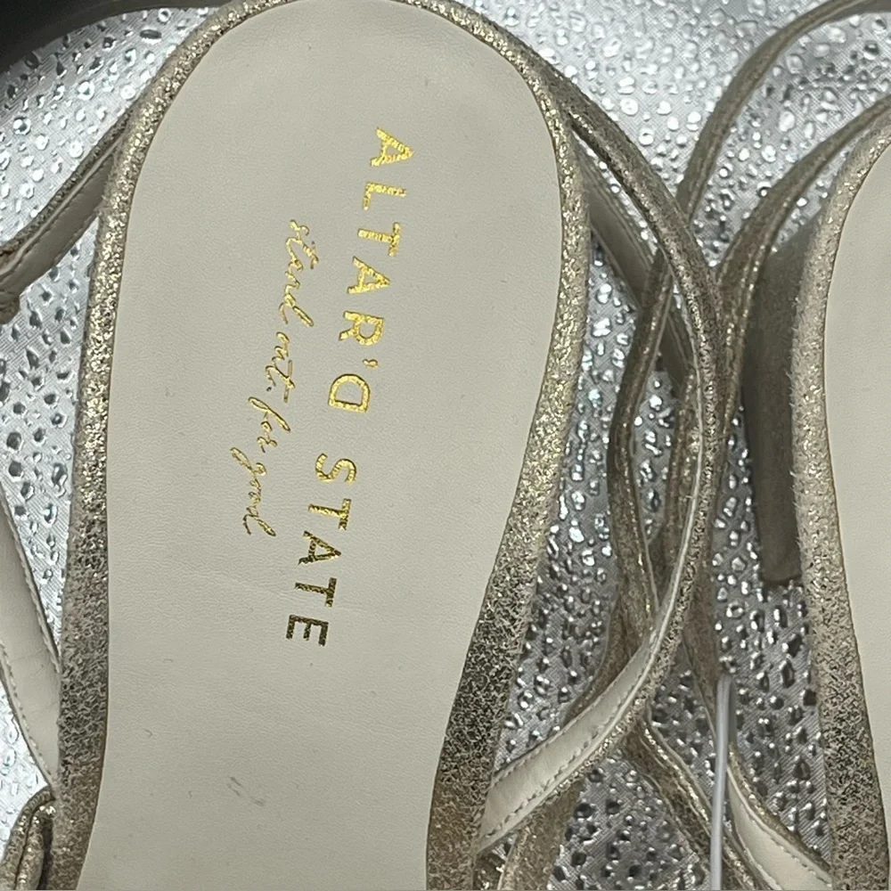 NWT Altar'd State Zoey Gold Strappy Chunky Block Heels Sz 10